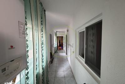 Casă cu 4 camere în Central