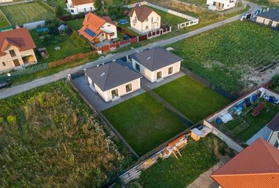 Casă individuală cu 4 camere cu Canalizare în Primăverii - 2