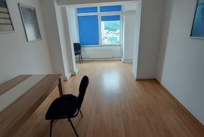 Spațiu comercial, de 125 mp, în Central