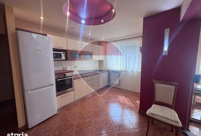 Apartament cu 3 camere decomandat în Iosia