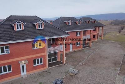 Casă individuală cu 4 camere cu Canalizare în Săvinești - 3