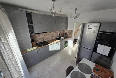 Apartament cu 2 camere decomandat în Central - 1