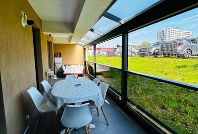 Apartament cu 2 camere decomandat, mobilat în Uverturii