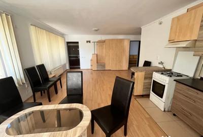 Apartament cu 3 camere semidecomandat în Bună Ziua