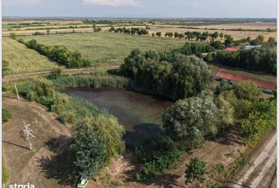 Spațiu comercial, de 1,000 mp, în Central