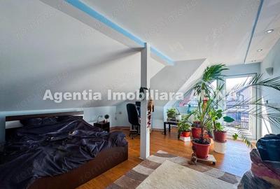 Casă cu 5 camere cu Teren 329 Mp în Ceangăi - 4