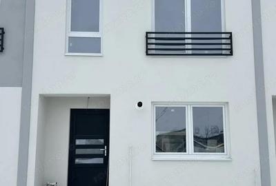 Casă cu 4 camere cu Teren 200 Mp în Central - 5