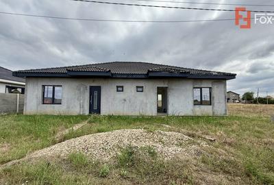 Duplex cu 6 camere cu Teren 500 Mp în Săcălaz