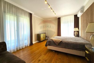 Apartament cu 4 camere decomandat, mobilat în Băneasa - 13
