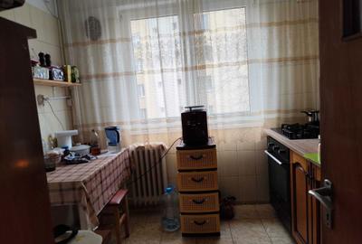 Apartament cu 3 camere decomandat în Central - 3