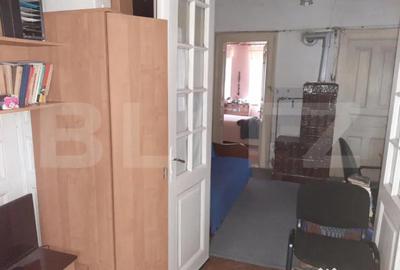 Casă cu 10 camere cu Teren 355 Mp în Democrației - 6