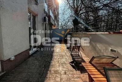 Apartament cu 4 camere decomandat în Victoriei - 3