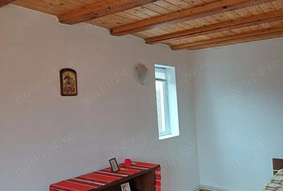 Stefanesti Jud Valcea Casa de Vanzare Curte 3000mp - 5