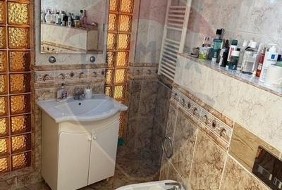 DE INCHIRIAT Apartament cu 4 camere in zona Scriitorilor - 22
