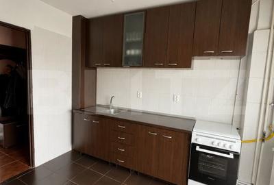 Apartament cu 2 camere decomandat în George Enescu - 4