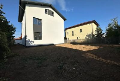 Casă individuala cu 6 camere, zona linistita !!! Casă individuala cu 6 camere, zona linistita !!! - 4