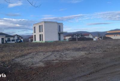 Teren de 518 mp, în Albac