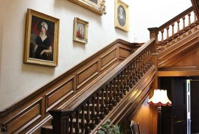 Casă individuală cu 8 camere cu Canalizare în P-ța Amzei - 1