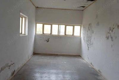 Spațiu comercial, de 2,000 mp, în Central - 1