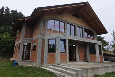 Casa de vanzare - Bistrita, zona Alexandru cel Bun - 55