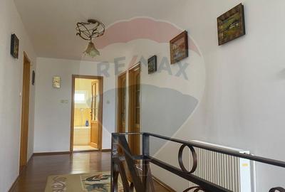 DE VANZARE Vila de vacanta in Pucioasa /Dambovita - 21