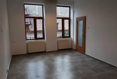Apartament 3 camere in Centru, zona strazii 21 Decembrie, ideal birou - 1