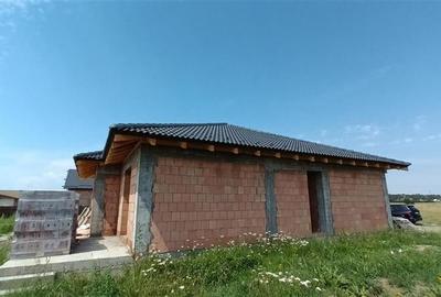 Casa la rosu in localitatea Bod, la 15 minute de Brasov, DJ 112A - 5