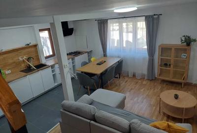 Casa de inchiriat-Calea Turnisorului,curte comuna, 3 dormitoare+ birou, parcare