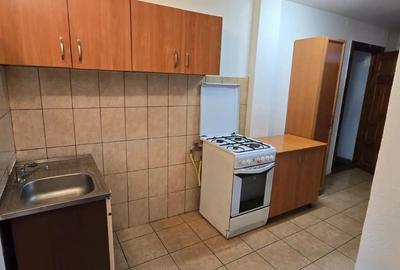 Apartament cu 2 camere decomandat în Aradului