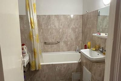 Apartament cu 3 camere decomandat în Central - 8