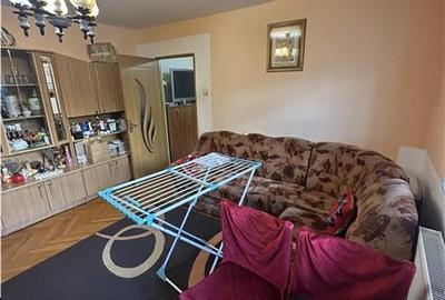 Apartament cu 3 camere semidecomandat, mobilat în Lipovei - 3
