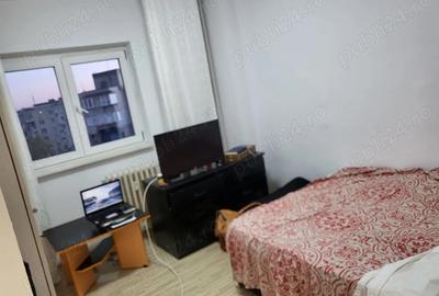 Ap 2 camere 4 statii tramvai Piata Uniri - 1