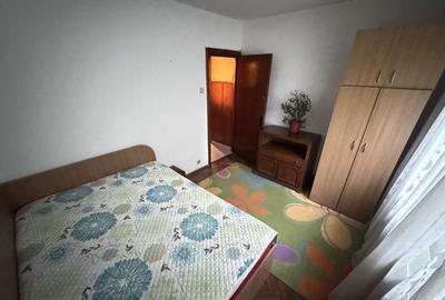 Apartament cu 3 camere decomandat în Inel II