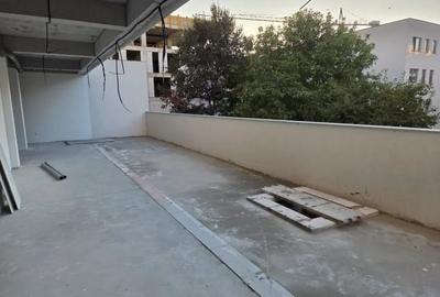 Campus, spatiu comercial 335 mp., 3 cai de acces. - 5