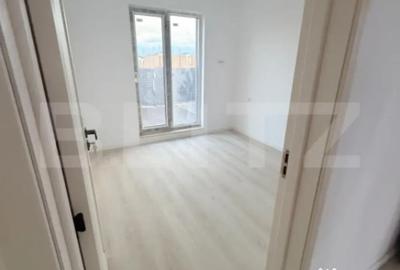 Casă cu 4 camere cu Teren 300 Mp în Sânpetru