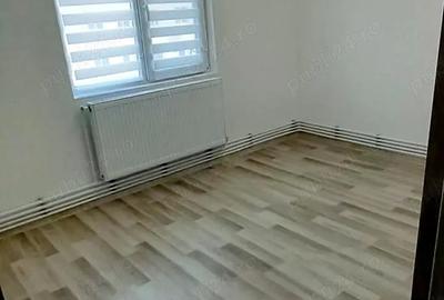 Vand apartament doua camere in m6 - 4