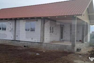 Casă cu 3 camere cu Teren 563 Mp în Bărăbanț - 1
