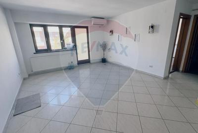 Apartament cu 2 camere semidecomandat în Central - 3