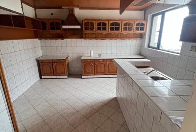 Apartament cu 3 camere decomandat în Bucovăț (Remetea Mare) - 2