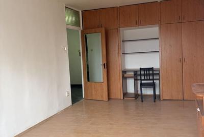 Garsonieră decomandată, mobilată în Vitan - 2