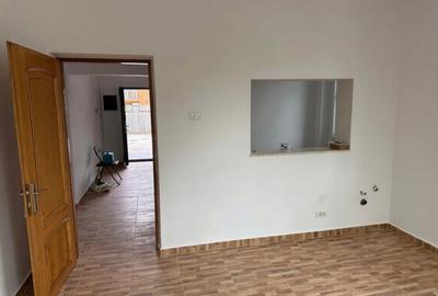 Casă individuală cu 9 camere cu Canalizare în Drumul Taberei - 4