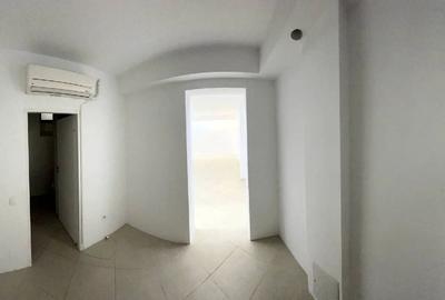 Birou, de 40 mp, în Calea Călărașilor - 7