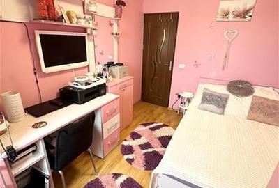 Apartament cu 3 camere semidecomandat, mobilat în Inel I - 7