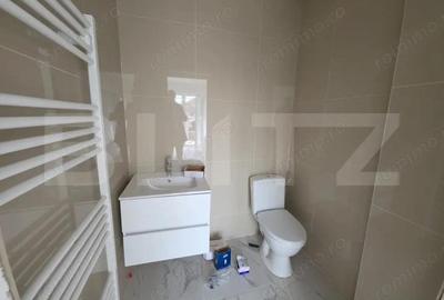 Apartament cu 3 camere decomandat în Calea Moldovei - 9