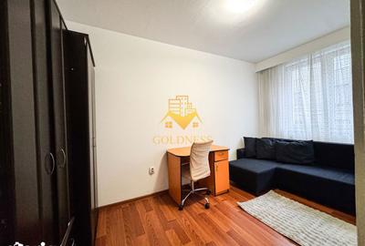 Apartament cu 3 camere, mobilat în Central