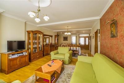 FILM ! Pe armonia a 1.100 mp teren/ gradina, Vila galanta,cu 3 apartamente disti - 23