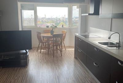 Apartament cu 3 camere decomandat în Central - 1