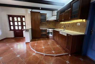 Casă cu 4 camere în Aradul Nou - 2