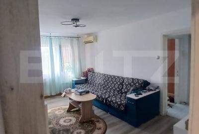 Aprtament de vanzare, cu 3 camere, zona Podul Ros - 2