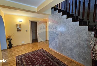 Casă cu 8 camere cu Teren 811 Mp în Obcini - 7